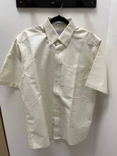 Ladda upp bild till gallerivisning, LL Bean skjorta vit storlek medium

