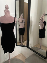 Ladda upp bild till gallerivisning, Dam klänning svart small
