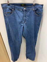 Ladda upp bild till gallerivisning, Dam jeans storlek 50
