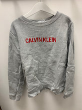 Ladda upp bild till gallerivisning, Calvin Klein barn hoodie grå storlek 140

